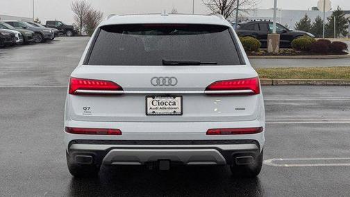 2025 Audi Q7 55 Premium Plus