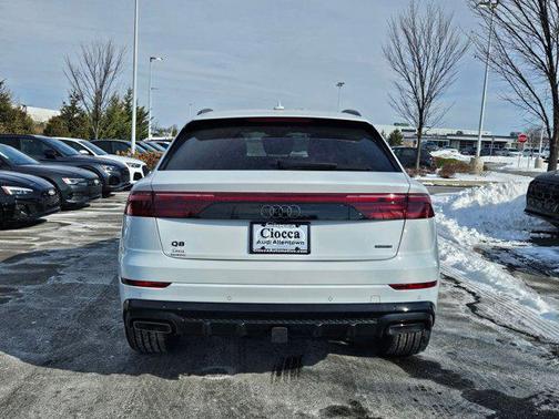 2025 Audi Q8 55 Premium Plus