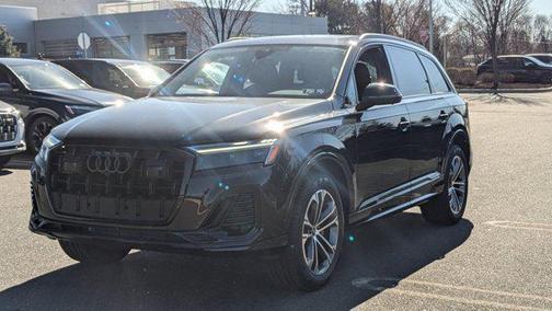 2025 Audi Q7 45 Premium Plus