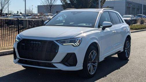 2025 Audi Q3 Premium 45 TFSI S line quattro Tiptronic