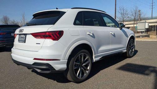 2025 Audi Q3 Premium 45 TFSI S line quattro Tiptronic