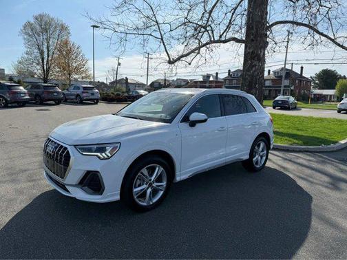 2024 Audi Q3 45 S line Premium Plus