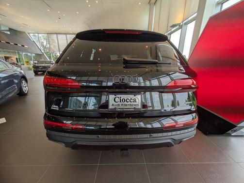 2025 Audi Q7 55 Premium Plus