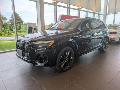 2025 Audi Q7 55 Premium Plus