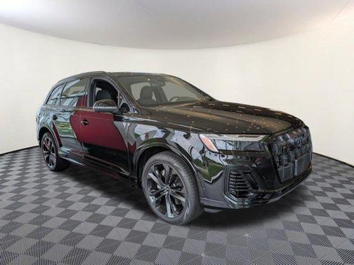 2025 Audi Q7 55 Premium Plus