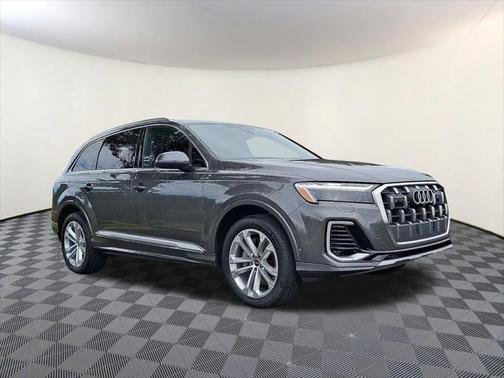 2025 Audi Q7 Premium Plus 55 TFSI quattro Tiptronic