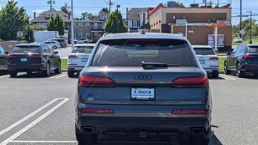 2025 Audi Q7 55 Premium Plus