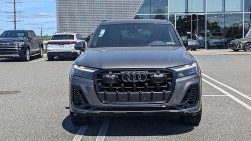 2025 Audi Q7 55 Premium Plus