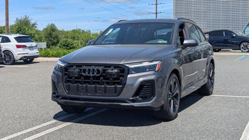 2025 Audi Q7 55 Premium Plus