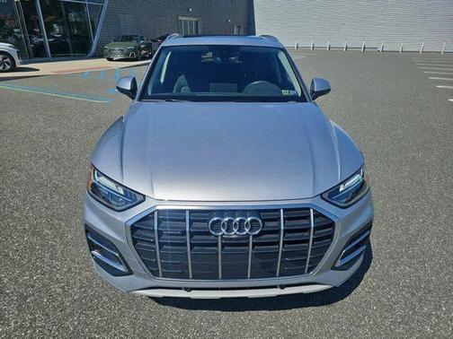 2024 Audi Q5 40 Premium Plus