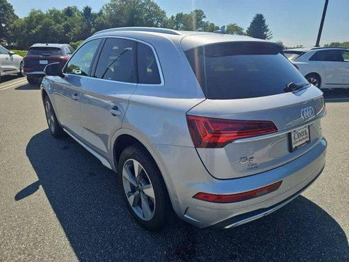 2024 Audi Q5 40 Premium Plus