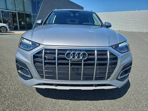 2024 Audi Q5 40 Premium Plus