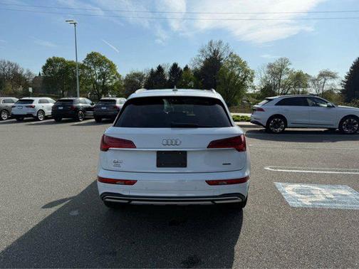 2021 Audi Q5 45 Premium Plus