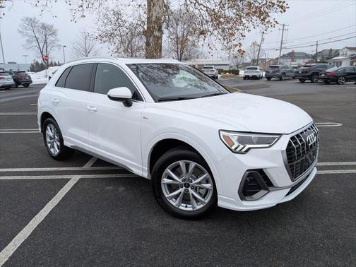 2025 Audi Q3 Premium 45 TFSI S line quattro Tiptronic