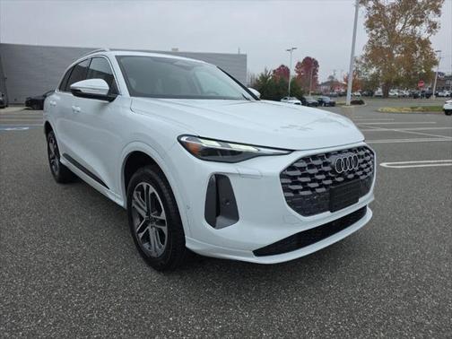 2025 Audi Q5 Premium TFSI quattro S tronic