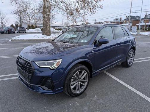 2025 Audi Q3 Premium 45 TFSI S line quattro Tiptronic