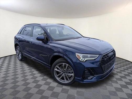 2025 Audi Q3 Premium 45 TFSI S line quattro Tiptronic
