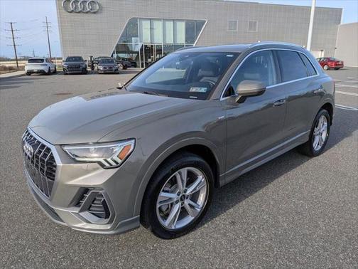 2023 Audi Q3 Premium Plus 45 TFSI S line quattro Tiptronic