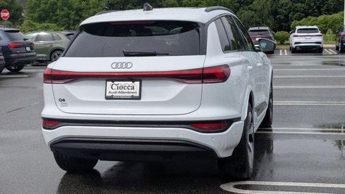 2025 Audi Q6 e-tron Premium Plus quattro