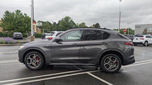 2022 Alfa Romeo Stelvio Ti