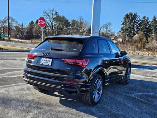 2025 Audi Q3 Premium 45 TFSI S line quattro Tiptronic