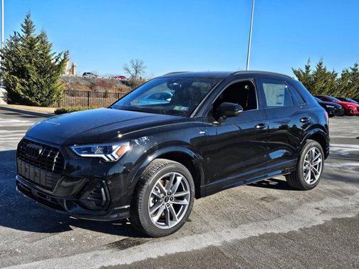 2025 Audi Q3 Premium 45 TFSI S line quattro Tiptronic