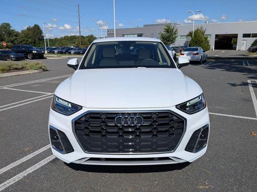 2023 Audi Q5 45 S line Premium