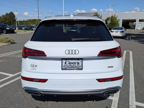 2023 Audi Q5 45 S line Premium