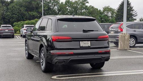 2025 Audi Q7 45 Premium Plus
