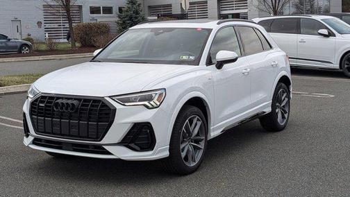 2025 Audi Q3 Premium 45 TFSI S line quattro Tiptronic