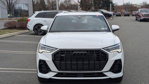 2025 Audi Q3 Premium 45 TFSI S line quattro Tiptronic