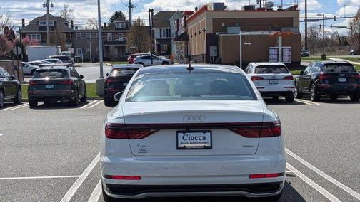 2025 Audi A8 L 55 TFSI quattro Tiptronic