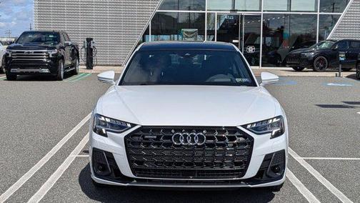 2025 Audi A8 L 55 TFSI quattro Tiptronic