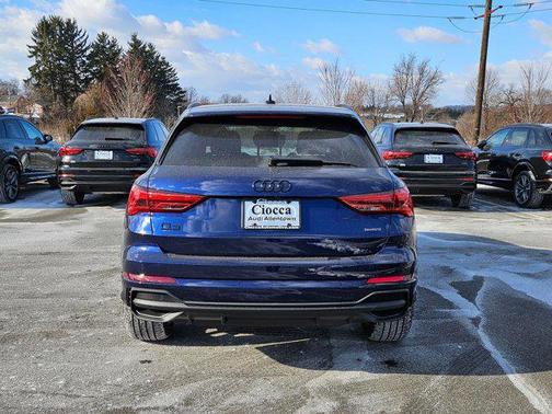 2025 Audi Q3 Premium 45 TFSI S line quattro Tiptronic