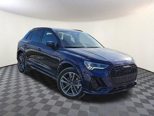 2025 Audi Q3 Premium 45 TFSI S line quattro Tiptronic