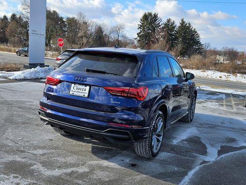 2025 Audi Q3 Premium 45 TFSI S line quattro Tiptronic