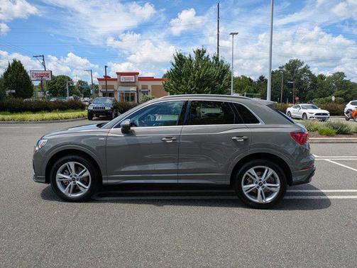 2024 Audi Q3 Premium 45 TFSI S line quattro Tiptronic