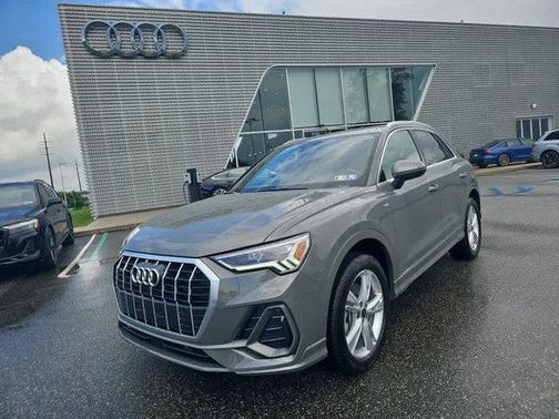 2024 Audi Q3 Premium 45 TFSI S line quattro Tiptronic