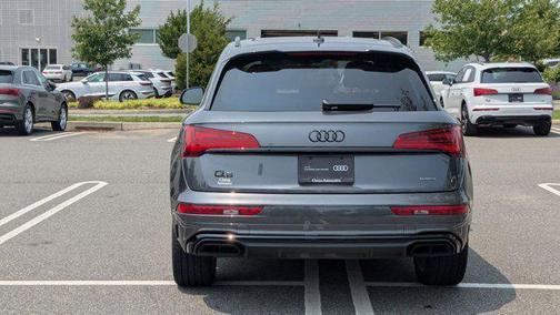 2025 Audi Q5 45 S line Premium