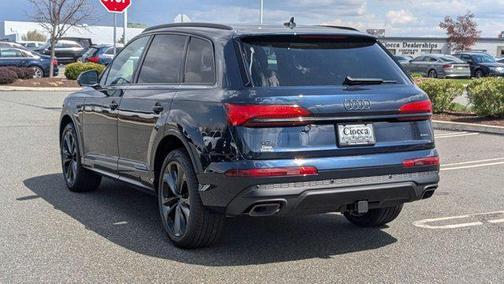 2025 Audi Q7 55 Premium Plus