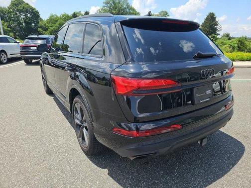 2025 Audi Q7 55 Premium Plus