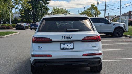 2022 Audi Q7 55 Prestige
