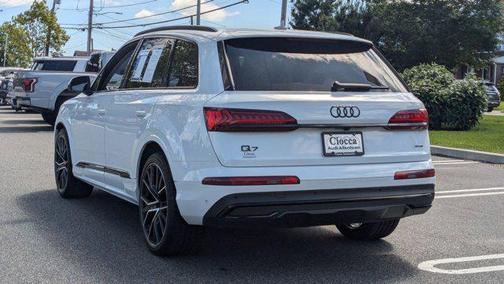 2022 Audi Q7 55 Prestige