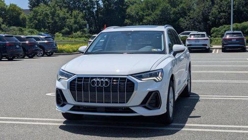 2025 Audi Q3 Premium 45 TFSI S line quattro Tiptronic