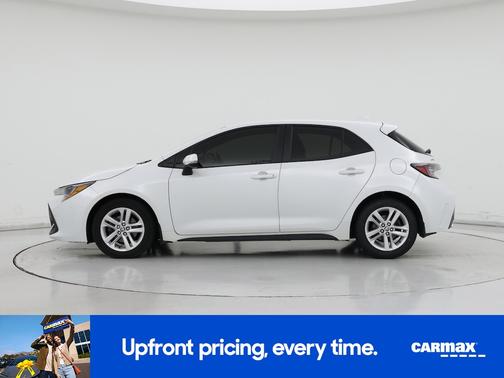 White 2021 Toyota Corolla Hatchback SE