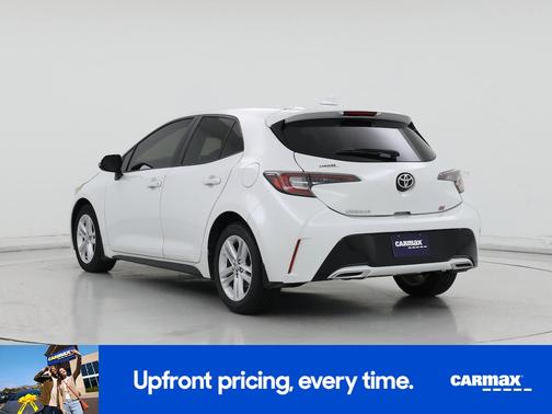 White 2021 Toyota Corolla Hatchback SE