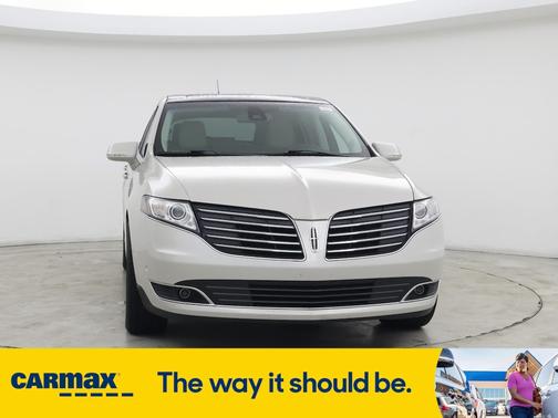 2019 Lincoln MKT Reserve