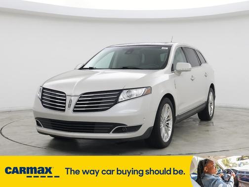 2019 Lincoln MKT Reserve