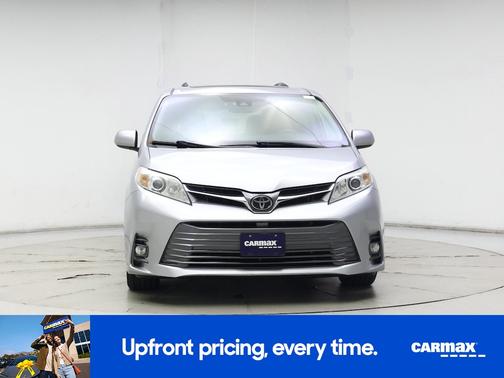 2020 Toyota Sienna XLE