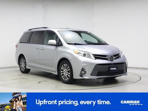 2020 Toyota Sienna XLE